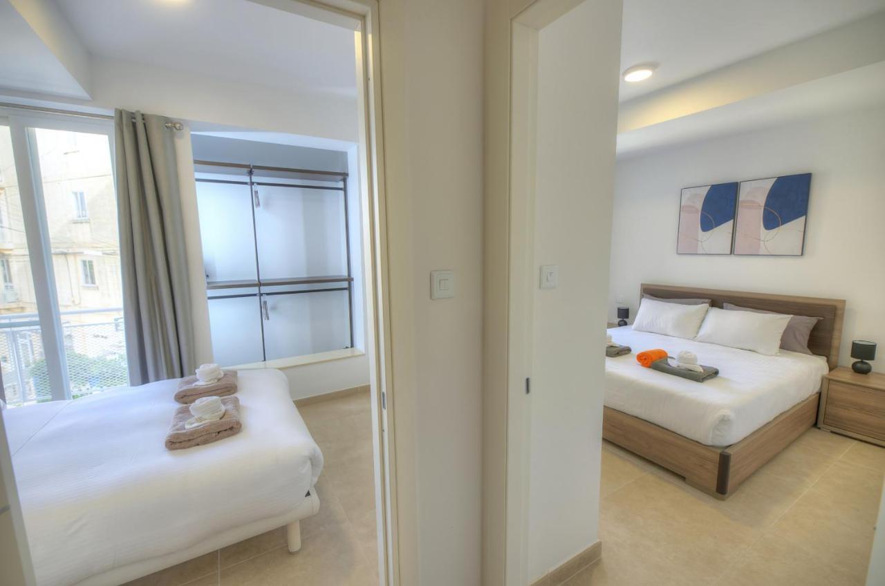 Brand New And Tastefully Furnished 2 Bedroom Apartment Ddif1-2 Gzira Exteriér fotografie